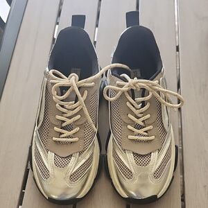 Steve Madden Stylish Metallic and Beige Sneakers